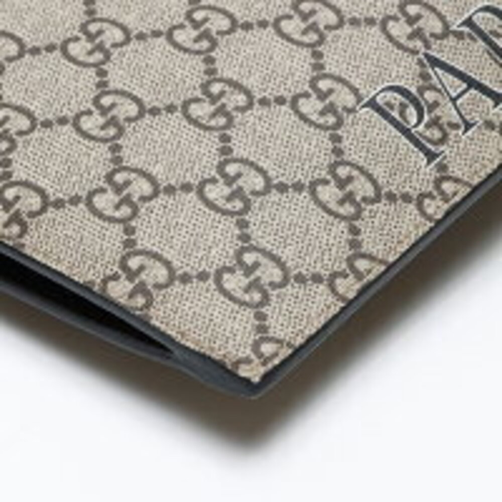 Gucci GG Supreme Tiger Clutch Bag Beige - Picture 6 of 11